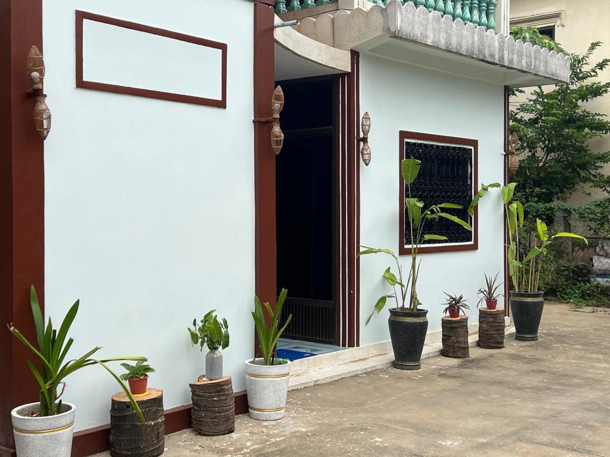 Lotus Blanc Homestay Villa Battambang Exterior photo