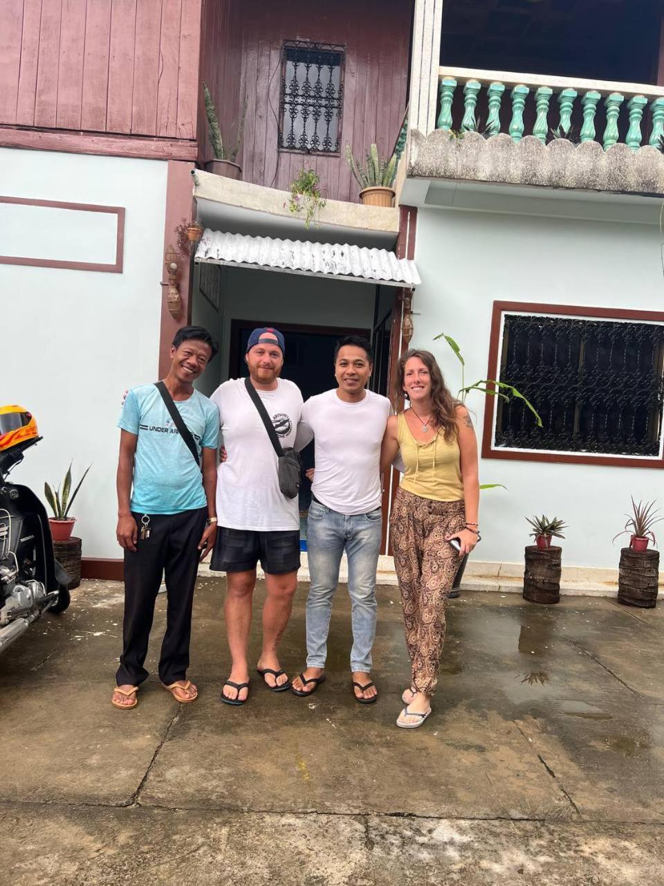 Lotus Blanc Homestay Villa Battambang Exterior photo