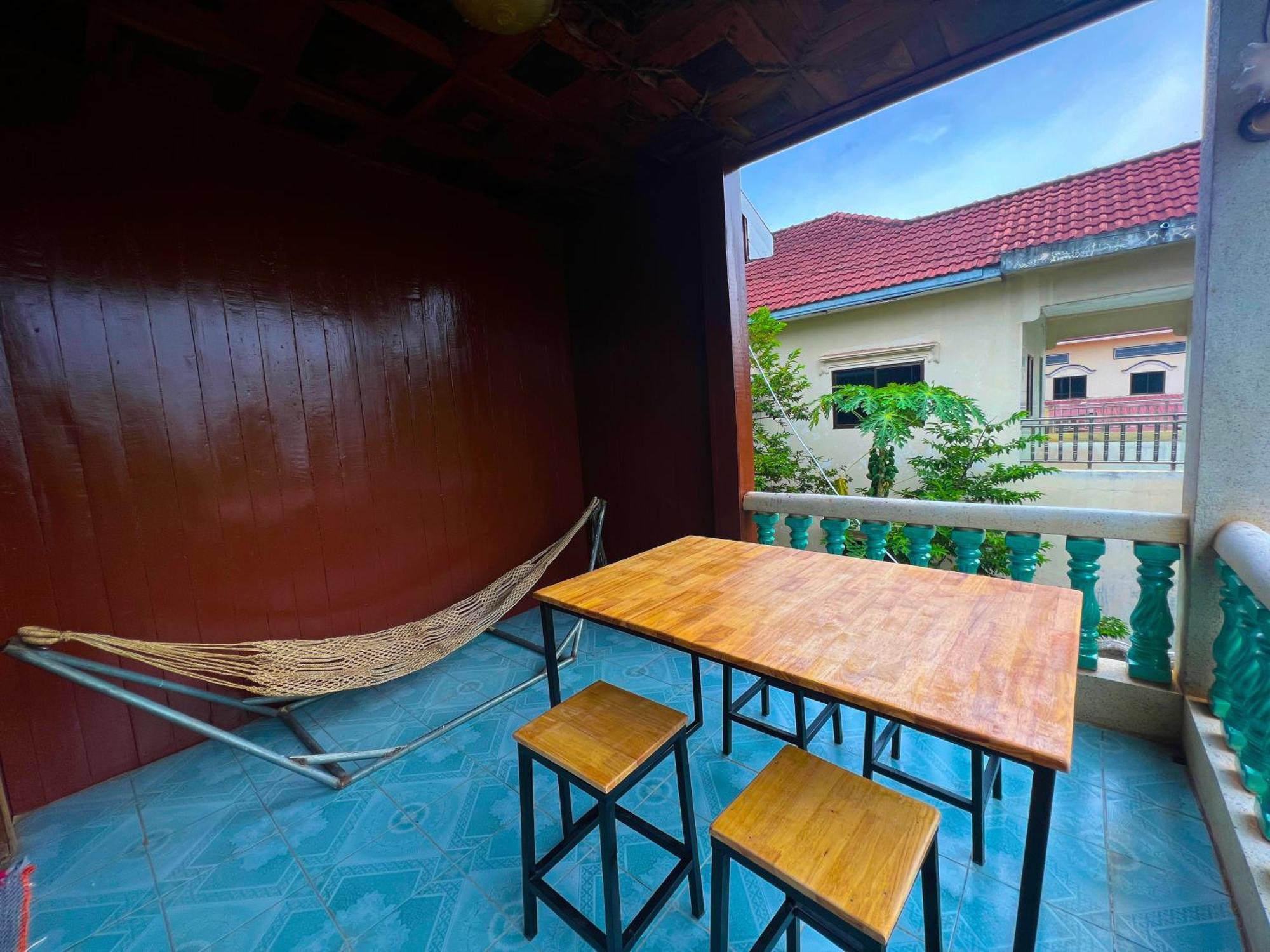 Lotus Blanc Homestay Villa Battambang Exterior photo