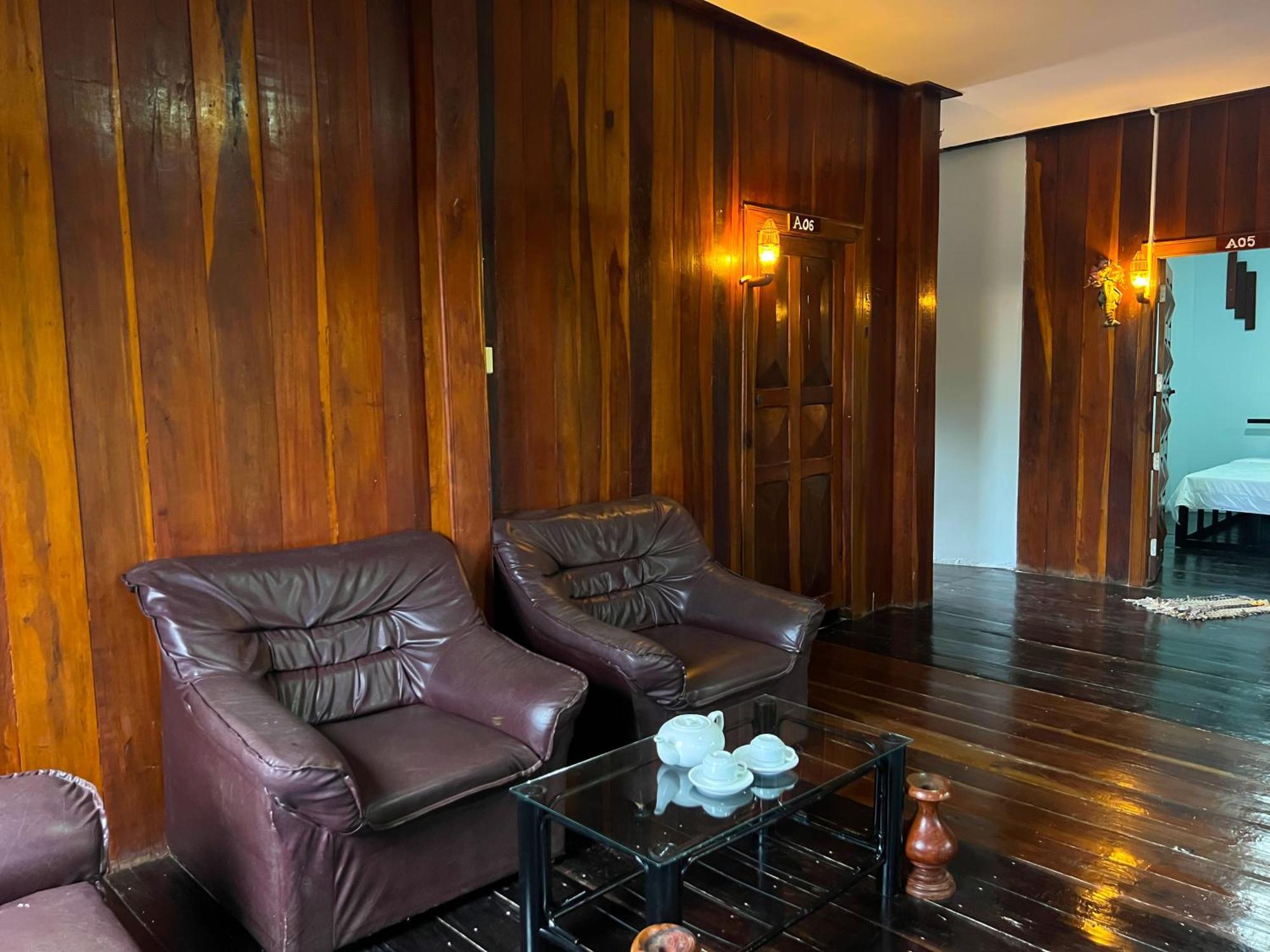 Lotus Blanc Homestay Villa Battambang Exterior photo
