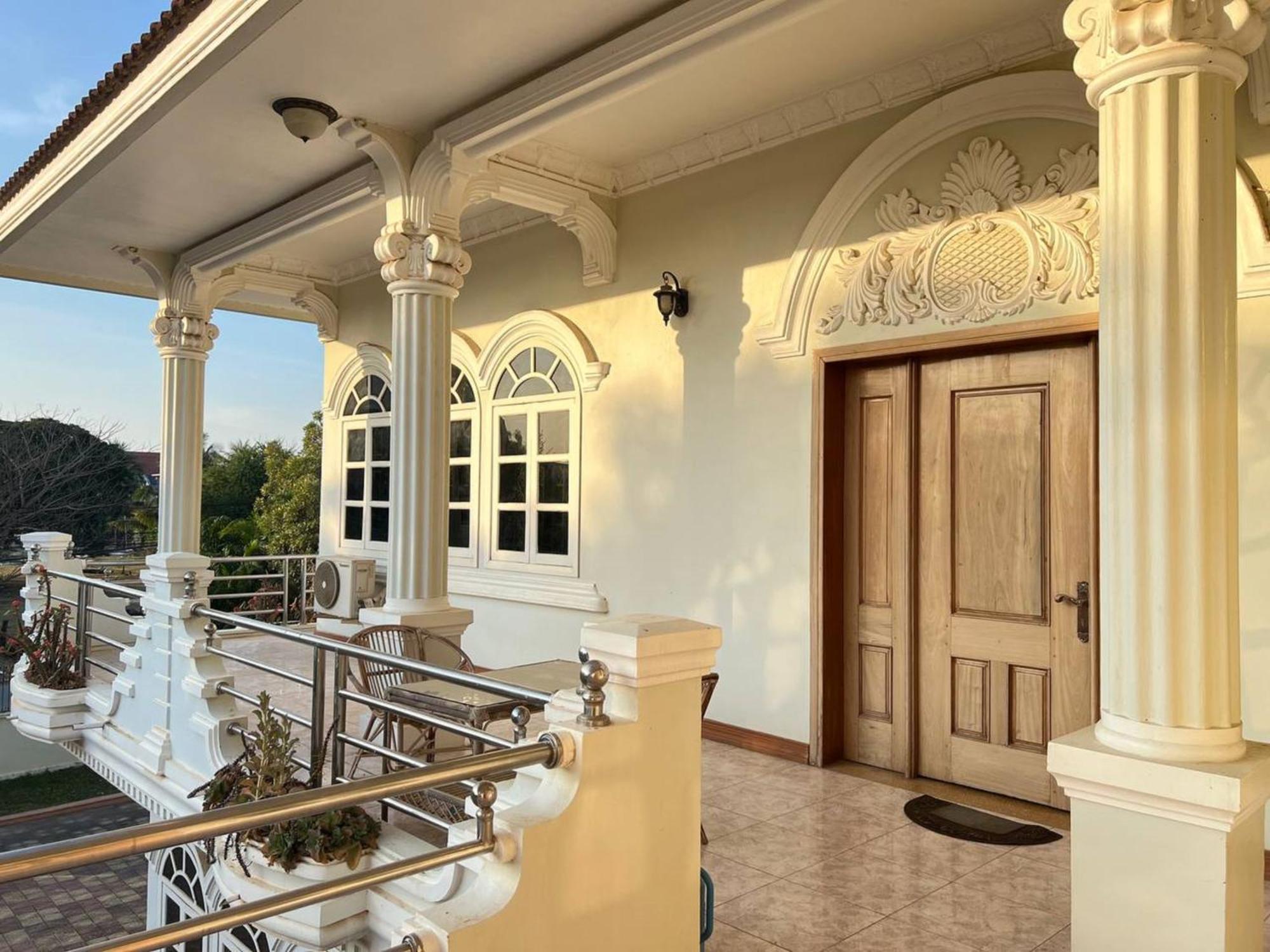 Lotus Blanc Homestay Villa Battambang Exterior photo