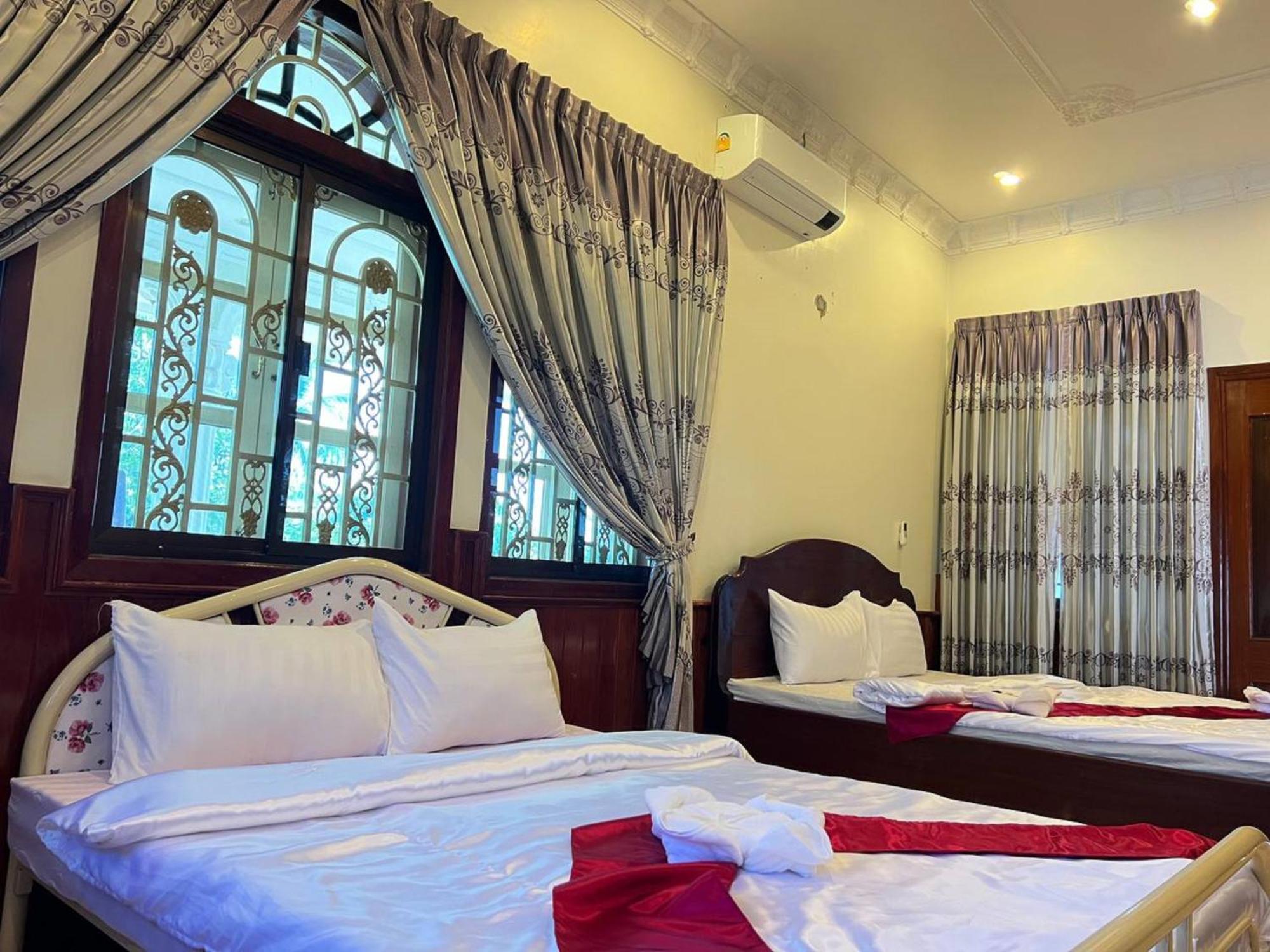 Lotus Blanc Homestay Villa Battambang Exterior photo
